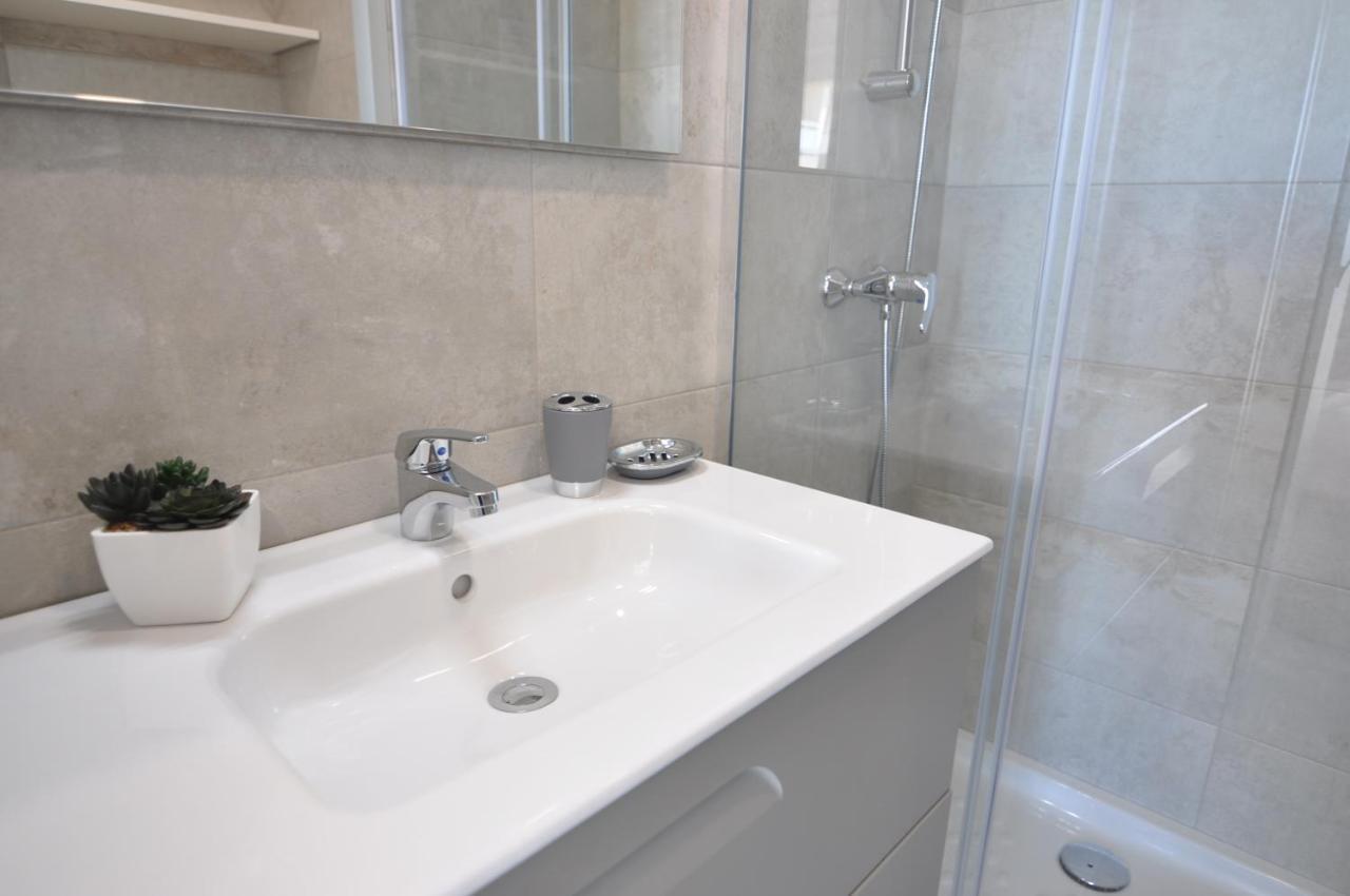 Rnet - Hort De Mar Apartment Roses